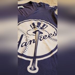 Women's Medium Victoria's Secret Pink Collection New York Yankees Tshirt